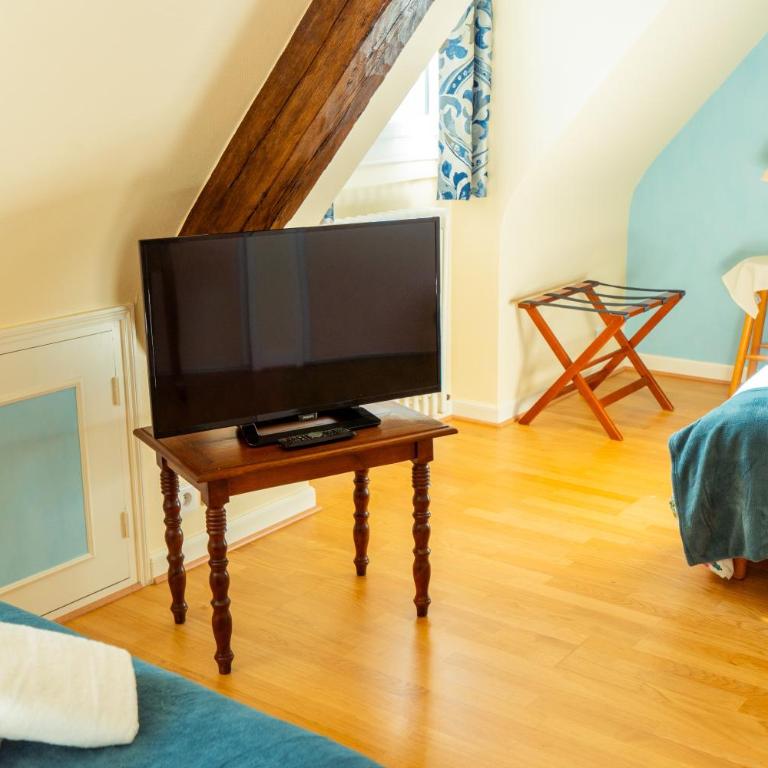 RELAIS SAINT JACQUES - Two-Bedroom Suite - 8