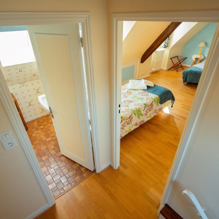 RELAIS SAINT JACQUES - Two-Bedroom Suite - 13