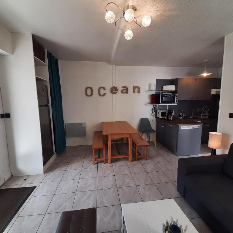 Villa Patio Charmante, 2 Pas des Plages, Terrasse, Parking, Piste Cyclable - FR-1-239-892 - Maison 1 Chambre - 4