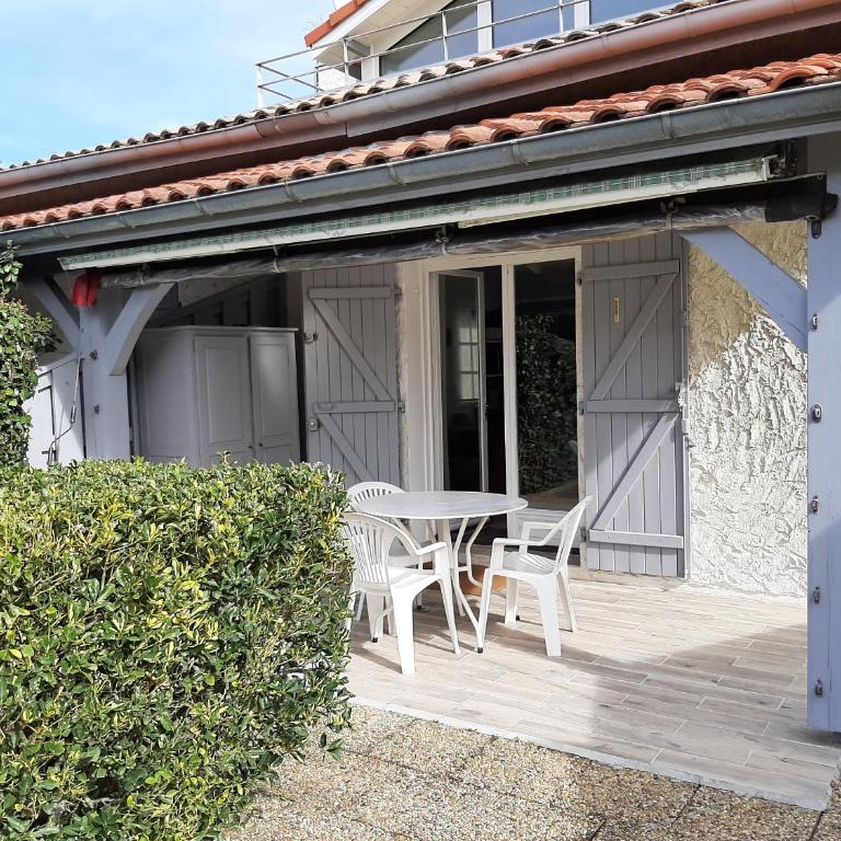 Villa Patio Charmante, 2 Pas des Plages, Terrasse, Parking, Piste Cyclable - FR-1-239-892 - Maison 1 Chambre - 1