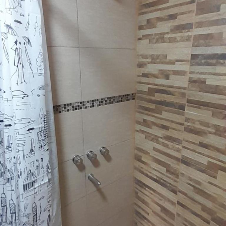 Dept. Miramar (1 cuadra del mar y 3 de SanBer.) - Apartamento de 2 dormitorios - 23