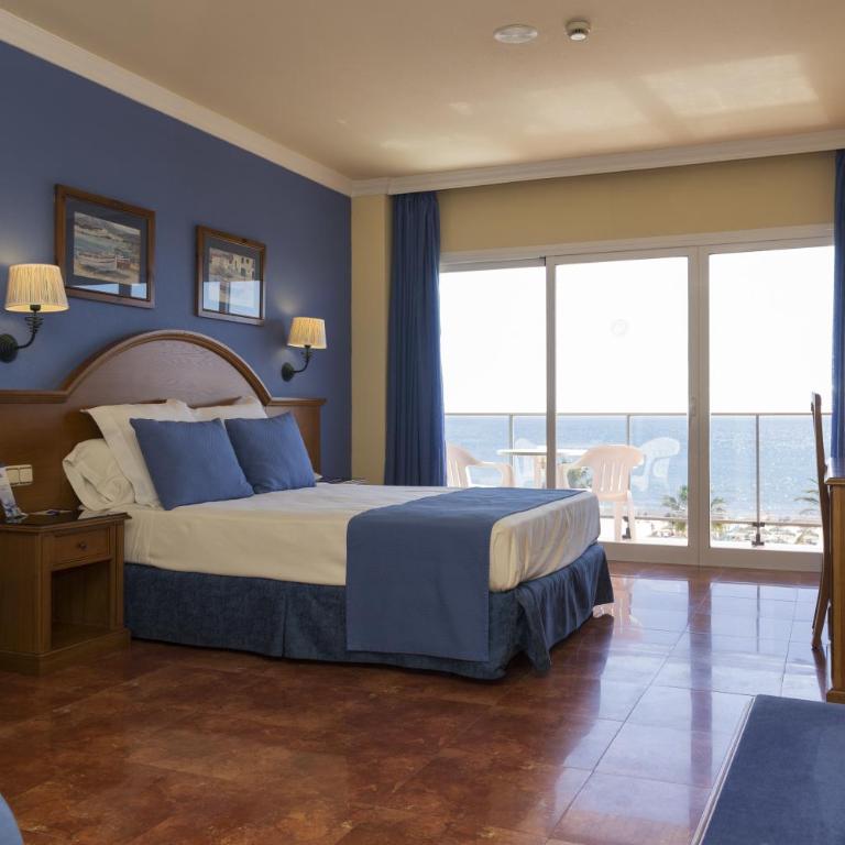 Hotel Isabel - Habitación Doble Superior (2 adultos + 2 niños) - 2