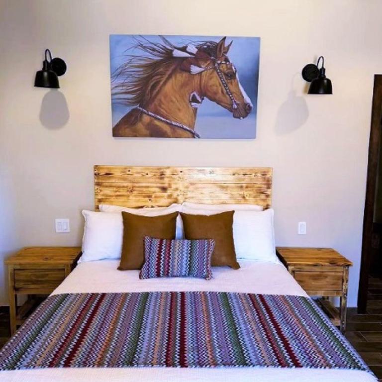 Grape Valley Old West Cabins - Double Room with Mountain View - 14
