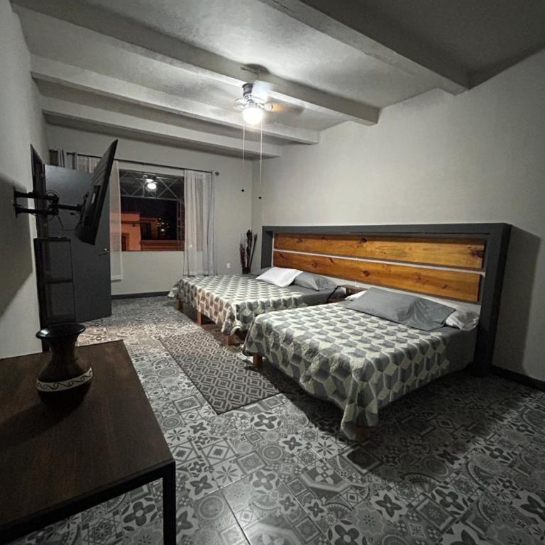 Plaza Fundadores, iglesia de La Santa Cruz, casa completa - Four-Bedroom House - 43