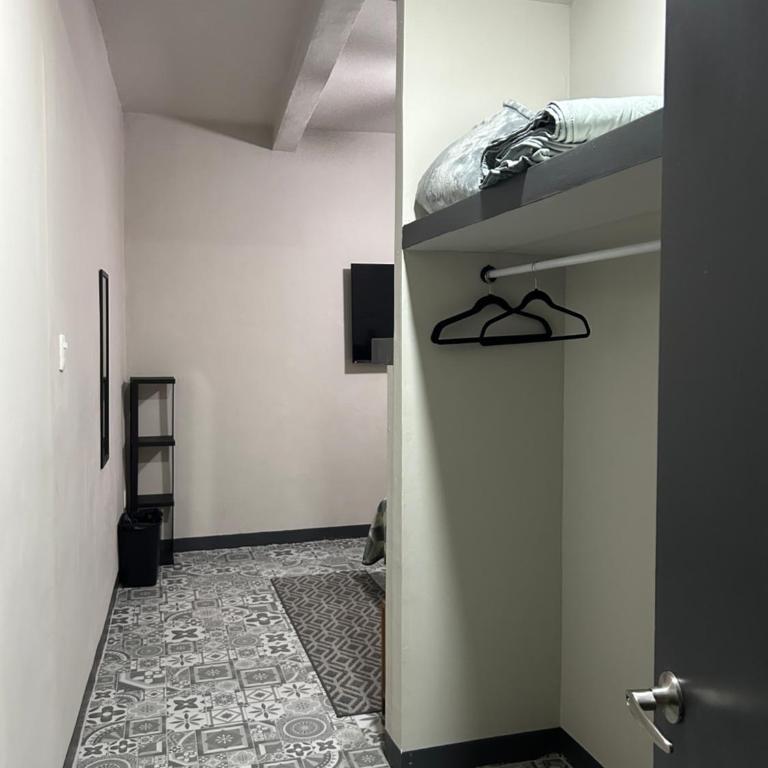 Plaza Fundadores, iglesia de La Santa Cruz, casa completa - Four-Bedroom House - 42