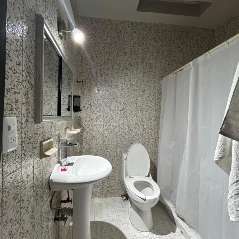 Plaza Fundadores, iglesia de La Santa Cruz, casa completa - Four-Bedroom House - 34