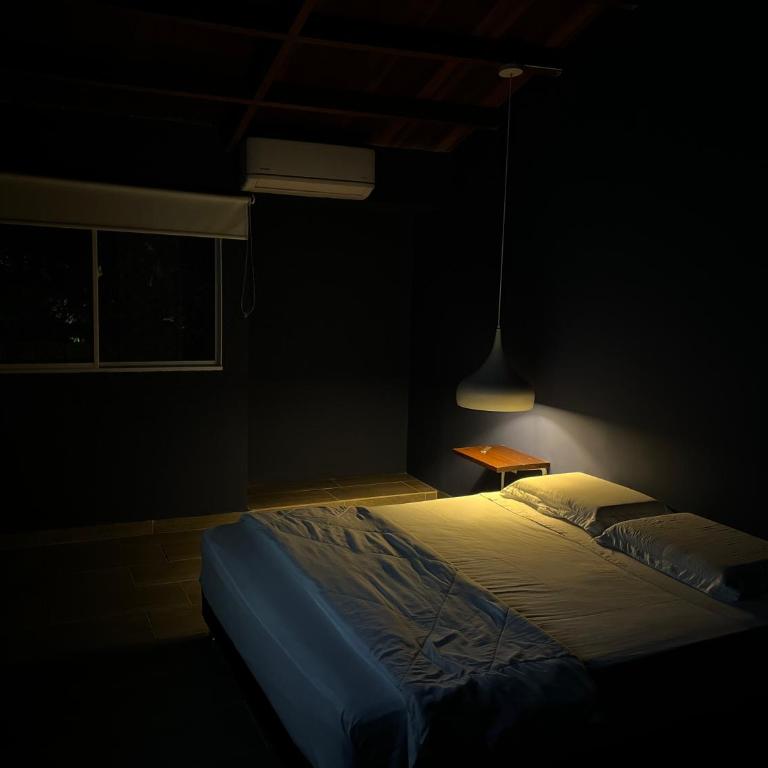 SACRAMENTO - Deluxe Double Room - 4