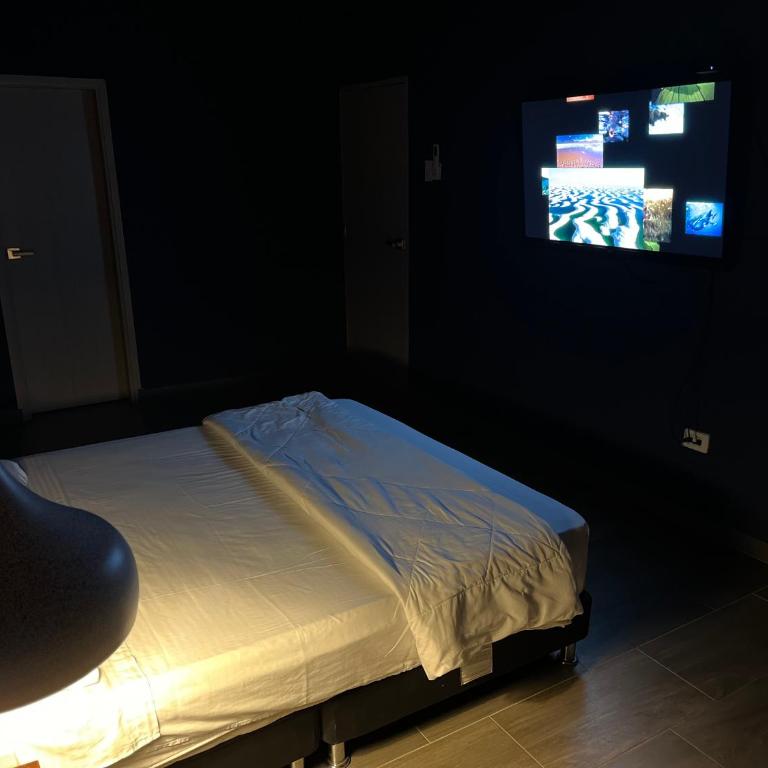 SACRAMENTO - Deluxe Double Room - 6