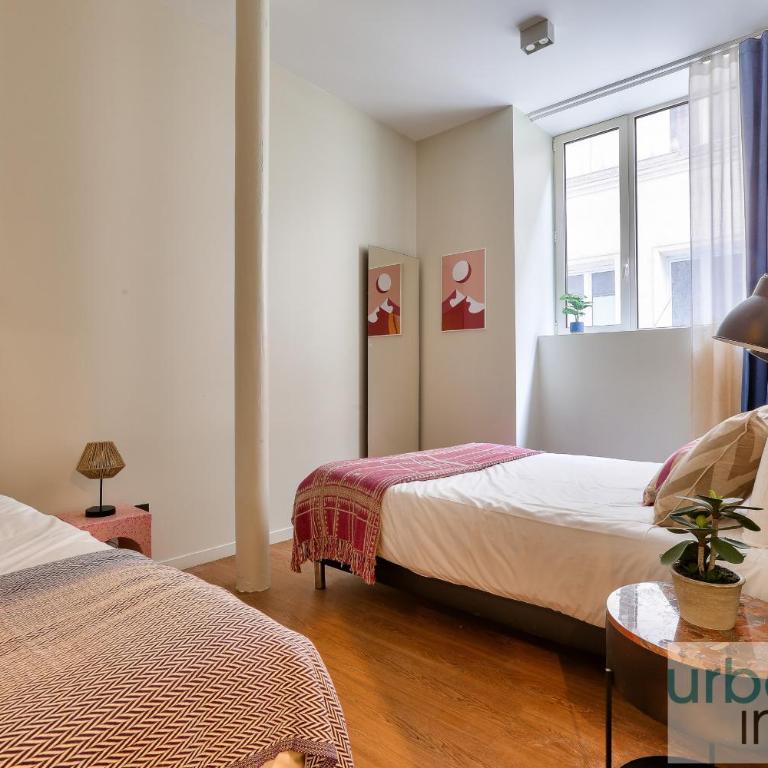 Urban Flat 77 - Sublime and Spacious Flat in Le Marais - Apartment - 11