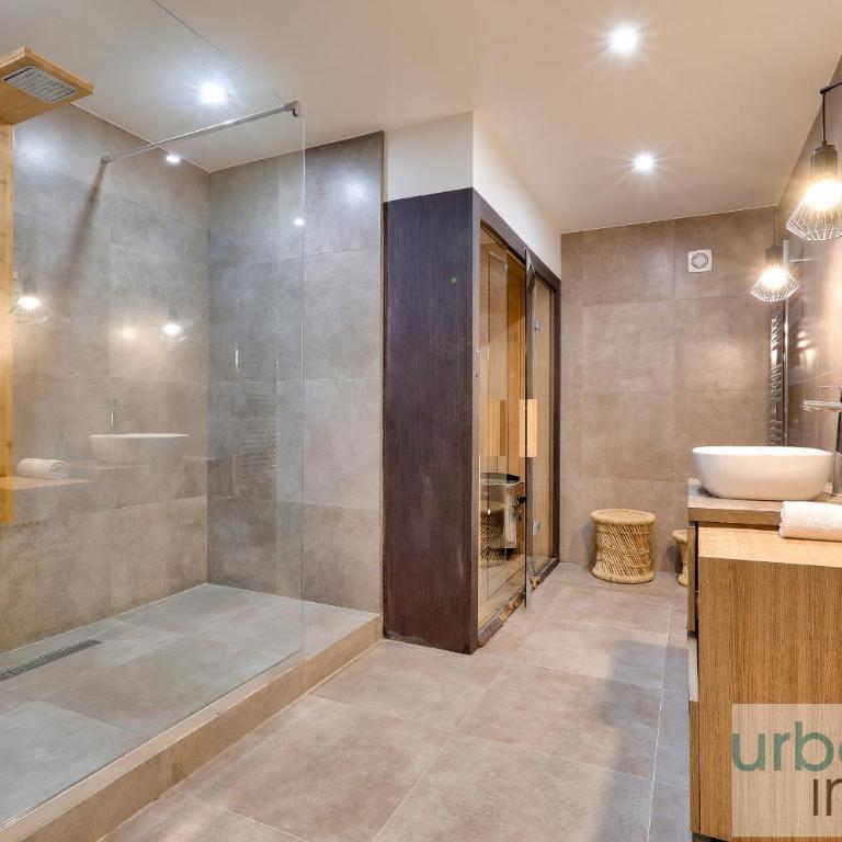 Urban Flat 77 - Sublime and Spacious Flat in Le Marais - Apartment - 17