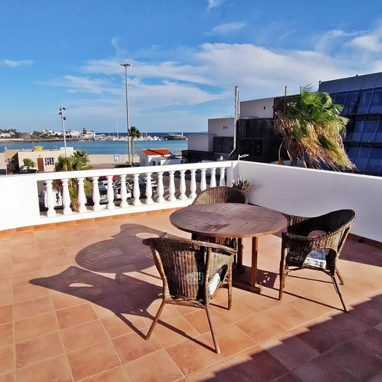 Caleta Beach House - Four-Bedroom House - 21