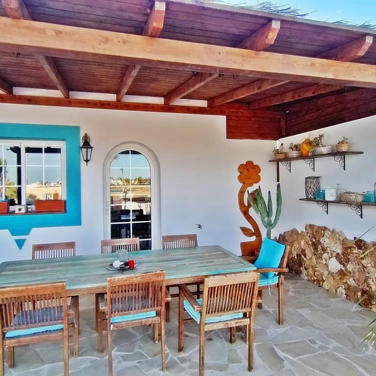 Caleta Beach House - Four-Bedroom House - 23
