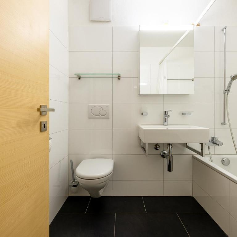 5103 Gemuetliche und liebevoll gestaltete 1,5-Zimmer-Wohnung - Studio mit Balkon - 5