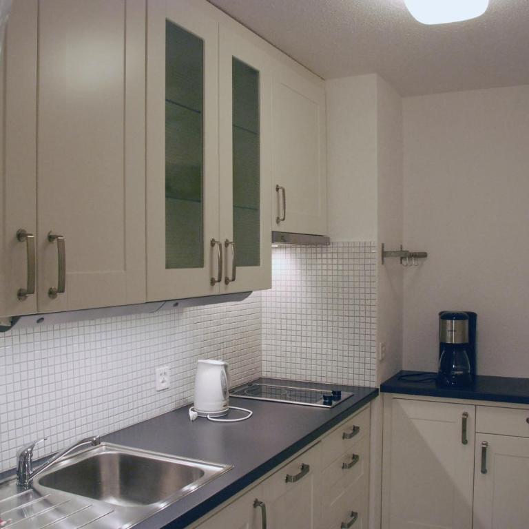 6303 Komplett renoviertes und stilvolles Studio zum Wohlfuehlen - Studio mit Balkon - 9
