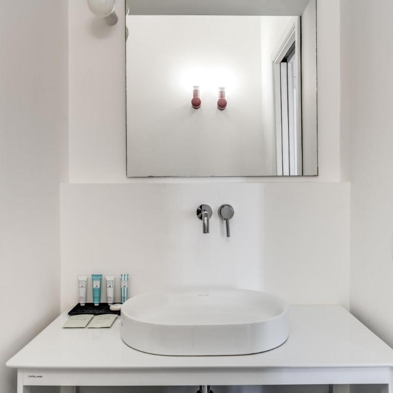 Villa Giulia Boutique Views Pool and Guest Services by Feeling Italy - Villa with Private Pool - 15