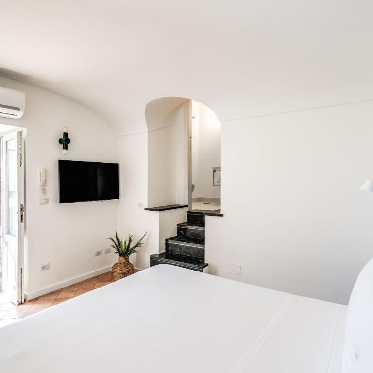 Villa Giulia Boutique Views Pool and Guest Services by Feeling Italy - Villa with Private Pool - 34