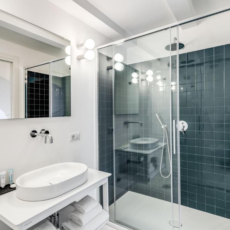 Villa Giulia Boutique Views Pool and Guest Services by Feeling Italy - Villa with Private Pool - 36