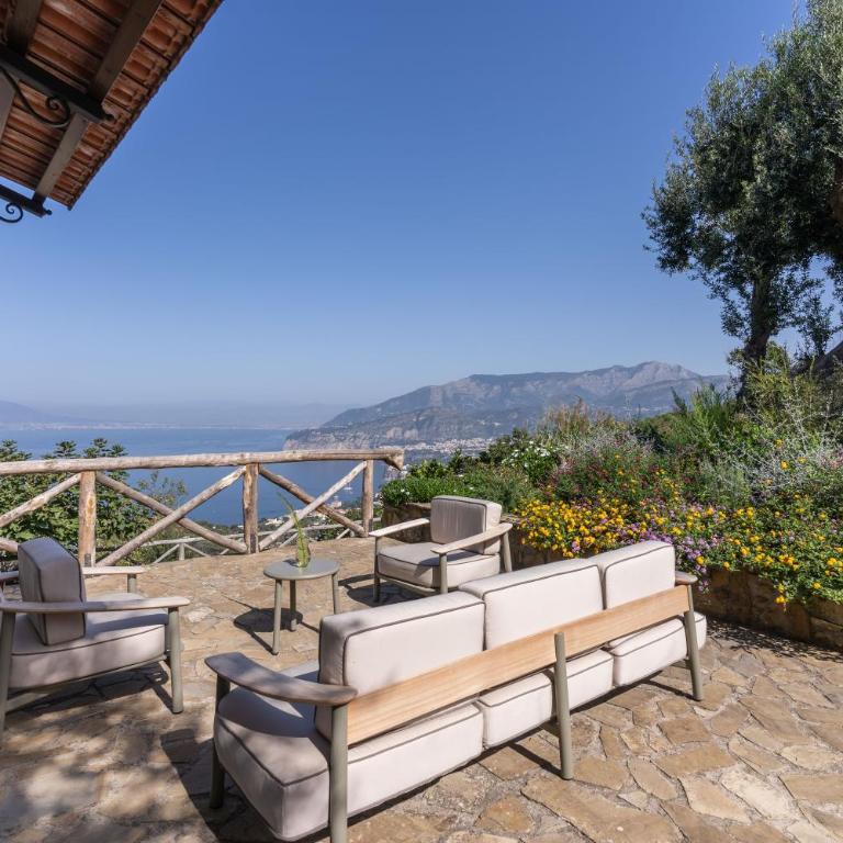 Villa Giulia Boutique Views Pool and Guest Services by Feeling Italy - Villa with Private Pool - 53