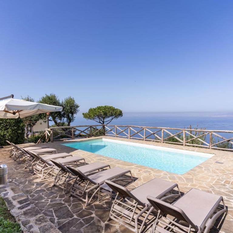 Villa Giulia Boutique Views Pool and Guest Services by Feeling Italy - Villa with Private Pool - 57