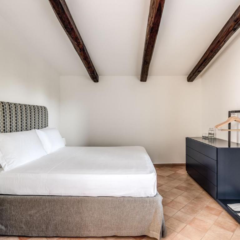 Villa Giulia Boutique Views Pool and Guest Services by Feeling Italy - Villa with Private Pool - 89