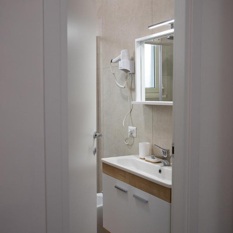Domus Coriolano - Two-Bedroom Apartment - 23