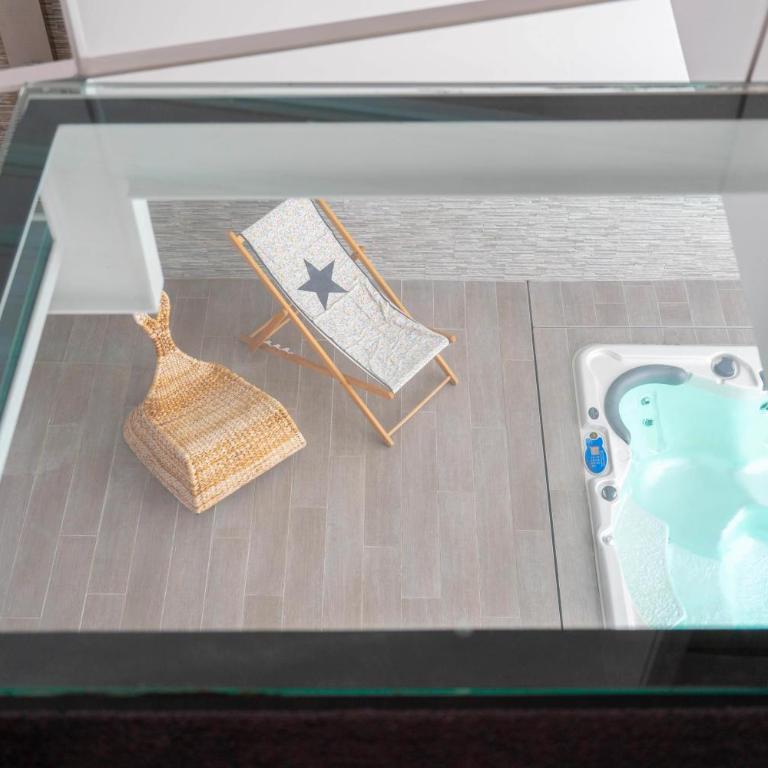 Villa QUEEN Marseille avec jardin, piscine et spa chauffé interieur - 15 couchages - Villa - 15
