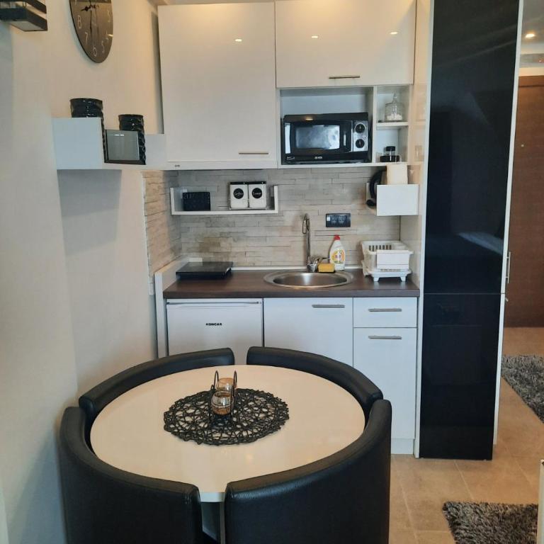 Milmari P79 - Apartment with Mountain View - 3