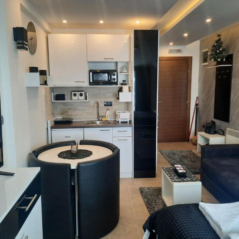 Milmari P79 - Apartment with Mountain View - 6