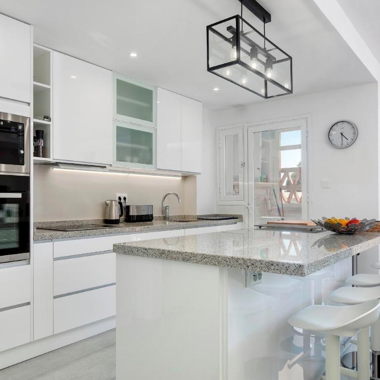 New apartment 300 mts from Marbella beach - Pass the Keys - Two-Bedroom Apartment - 5