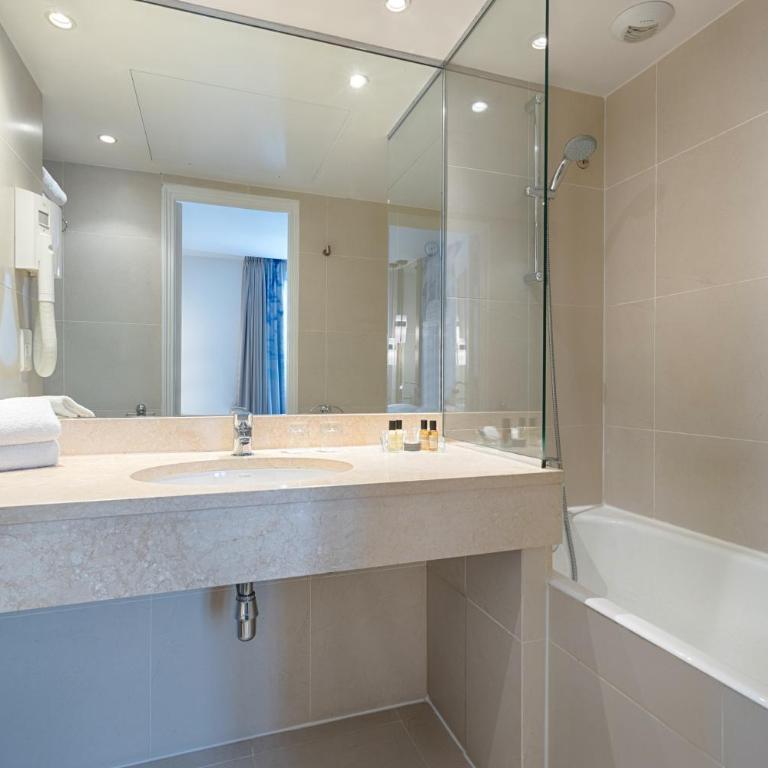 Hôtel A La Villa des Artistes - Chambre Double ou Lits Jumeaux Exécutive - 11