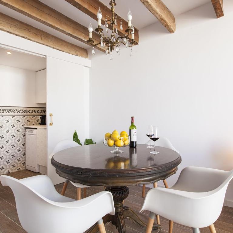 Aspasios Charming Flats - One-Bedroom Penthouse Apartment - 12