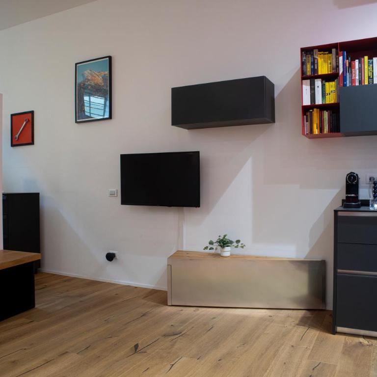 Galliera Loft - Appartamento con 1 Camera da Letto - 2