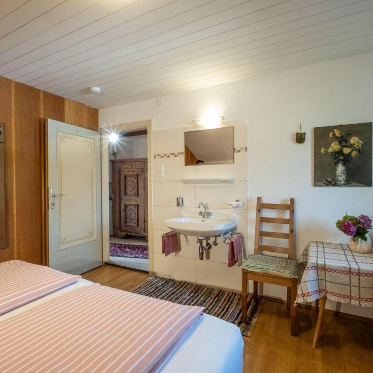 Haus Sabine Braunegger - Apartment mit 3 Schlafzimmern und Dusche - 13