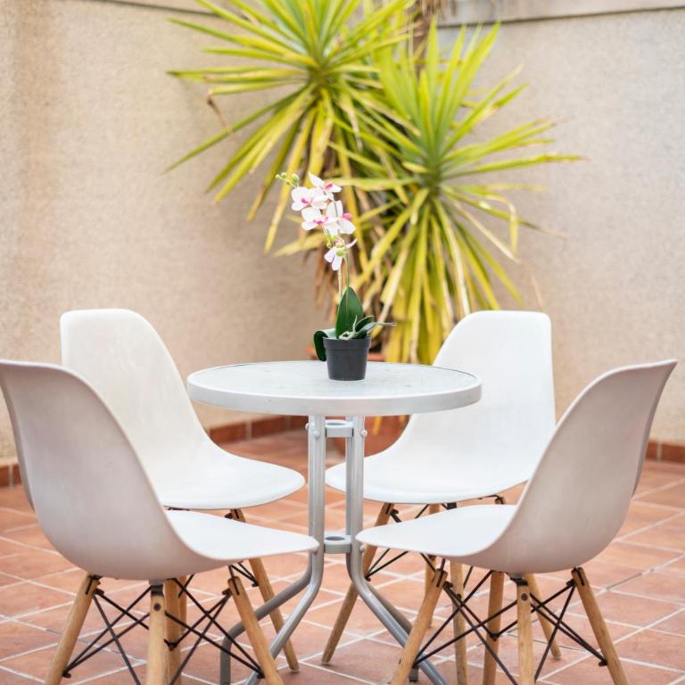 EnjoyGranada ARCOIRIS - Two-Bedroom Apartment with Terrace - 12