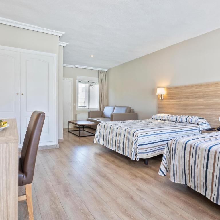 Hotel Best Osuna - Chambre Double ou Lits Jumeaux Supérieure avec Terrasse - 1