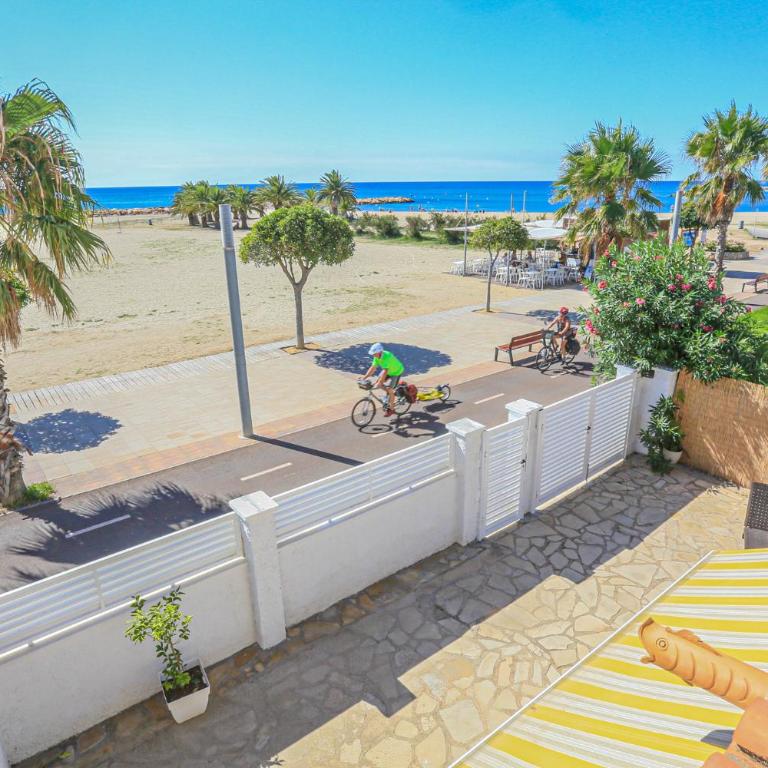 LITORAL COSTA DORADA - VILLA LAURA II Only families - Casa de 3 dormitorios - 56