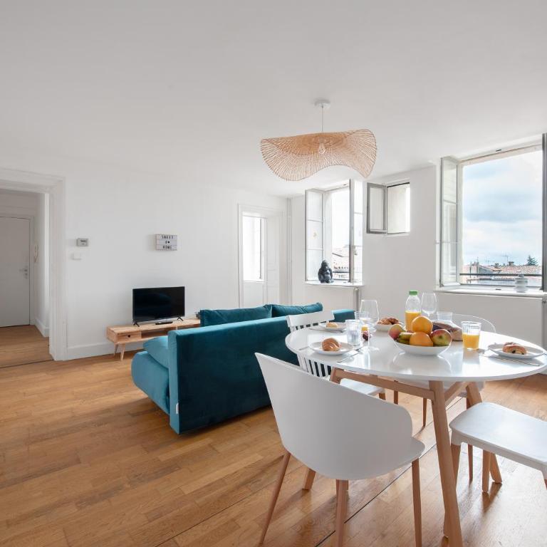 Charmand duplex avec vue sur la cité & les toits - Apartment mit 2 Schlafzimmern - 1