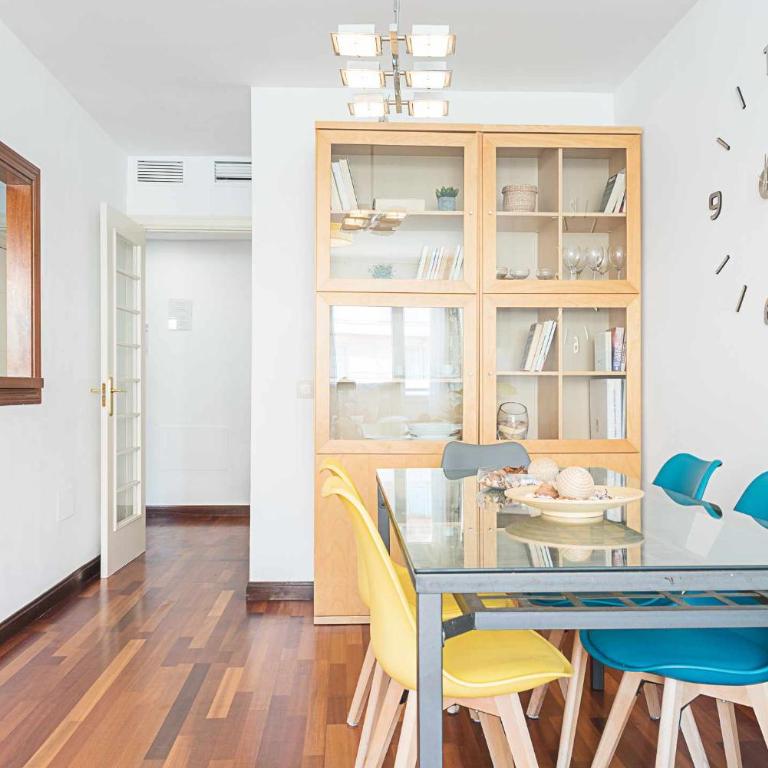 Casa Playa Roquetas - Three-Bedroom Apartment - 10