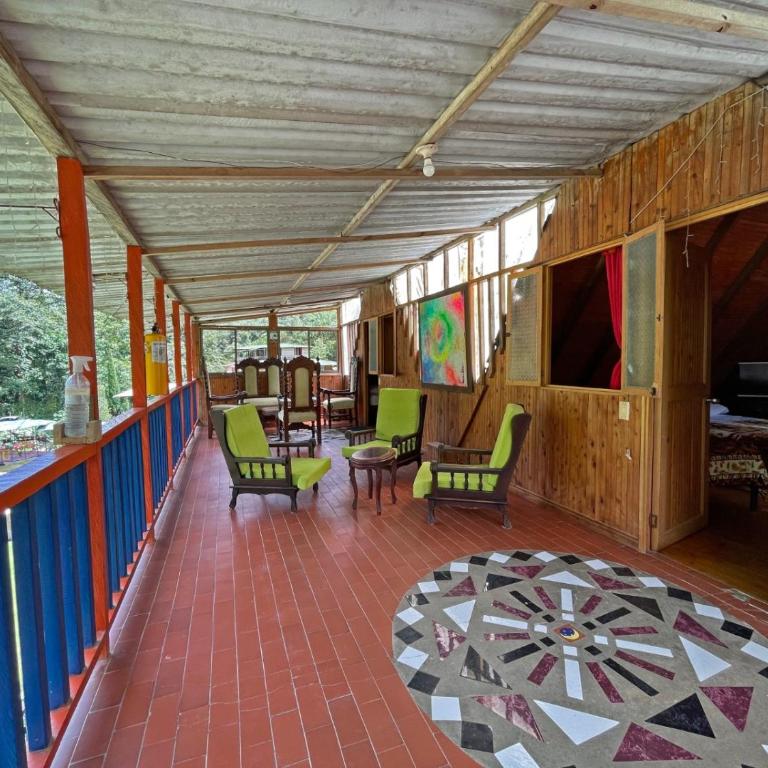Hotel Cabañas JC - Habitación Familiar - 12
