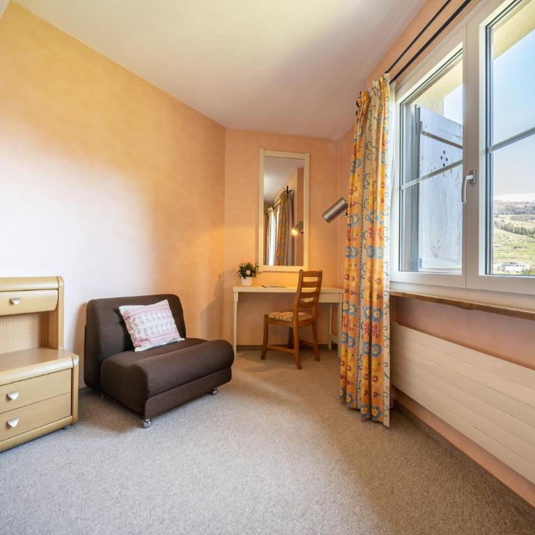7004 Gemuetlich eingerichtete Wohnung mit wunderschoen bewachsener Terrasse - Apartment mit Balkon - 4