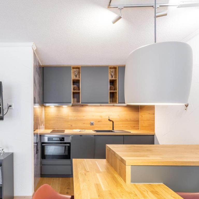 7304 Pure Freude in dieser stilvoll renovierten Wohnung mit moderner Kueche - Studio mit Balkon - 6