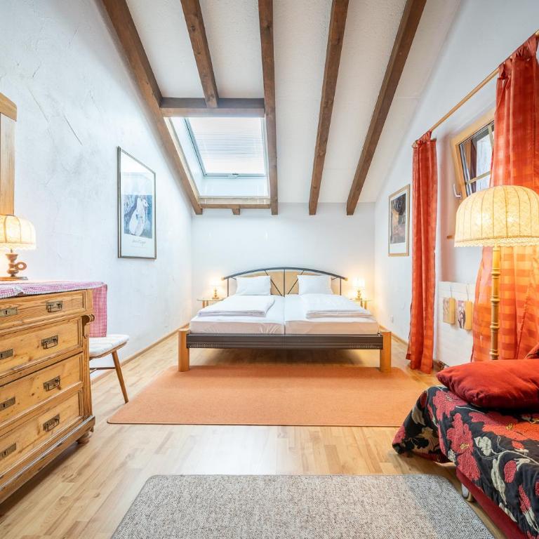 9404 Renovierte Maisonettewohnung im modernen Landhausstil und Balkon mit tollem Ausblick - Apartment mit Balkon - 5