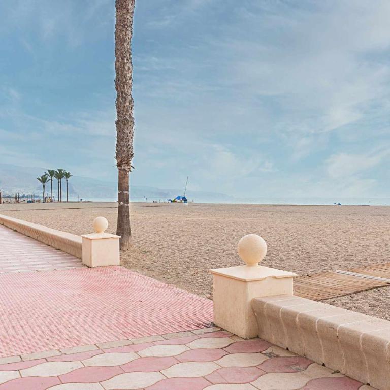 Casa Playa Roquetas - Three-Bedroom Apartment - 45