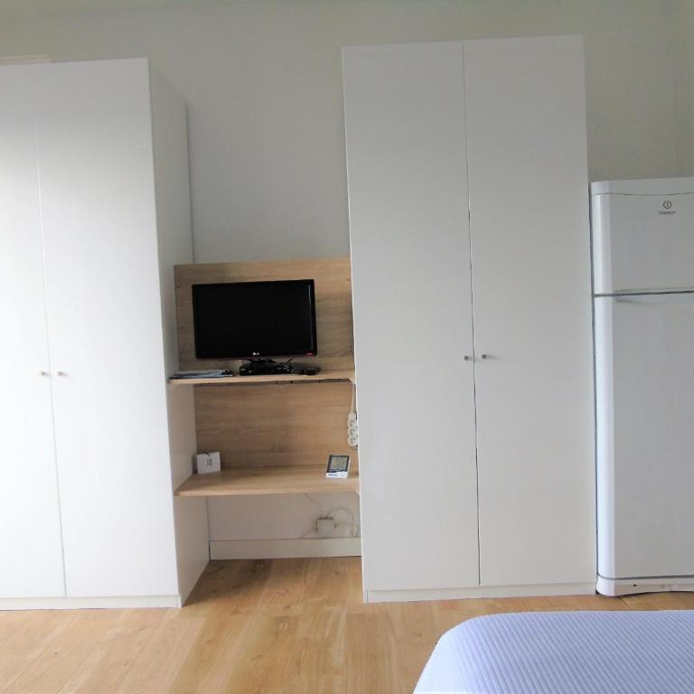 Studio avec Piscine et Vue Montagne - One-Bedroom Apartment - 4