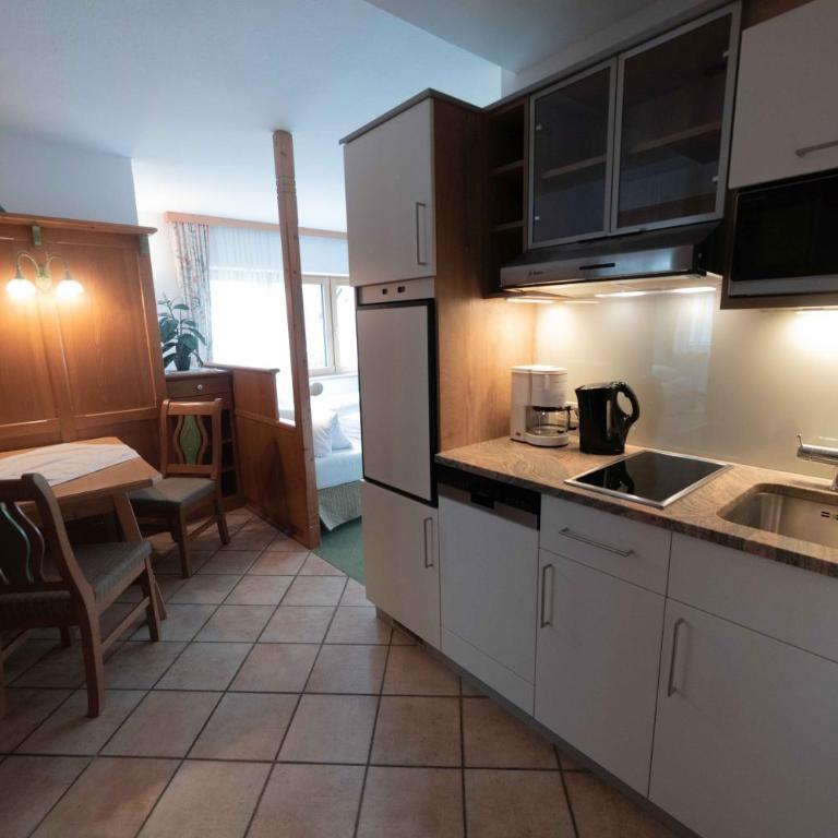 Haus Wegscheider - Apartment mit 2 Schlafzimmern und Balkon - 31