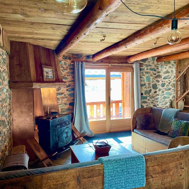 Chalet typique accueillant jusqu'à 9 personnes - Chalet 3 Chambres - 6