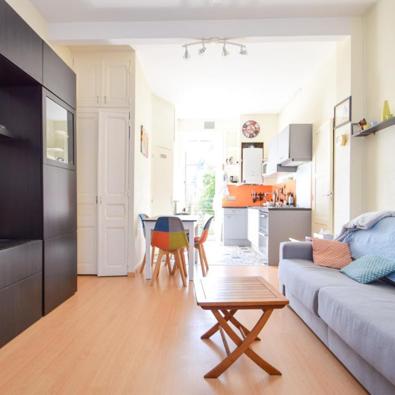 Appartement 6 pers a 300m de la plage du prieuré - Two-Bedroom Apartment with Terrace - 5