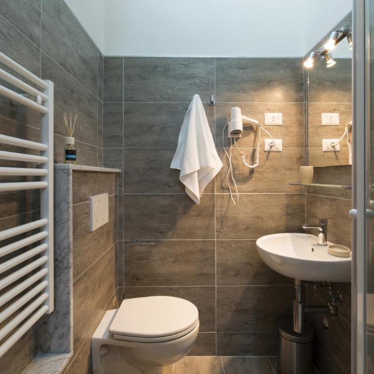 Affittacamere Le Farfalle - Double or Twin Room - 2