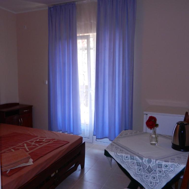 Guest house Villa Leonardo - Double Room with Balcony - 6