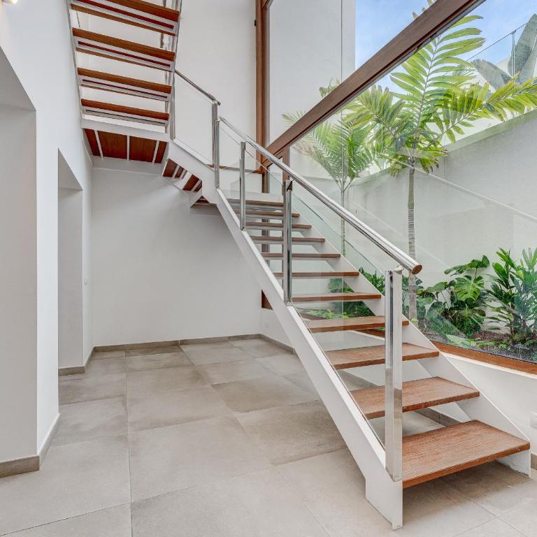 Fabulous contemporary 5 bedroom villa with private heated pool, sleeps max 13 - Villa - 61